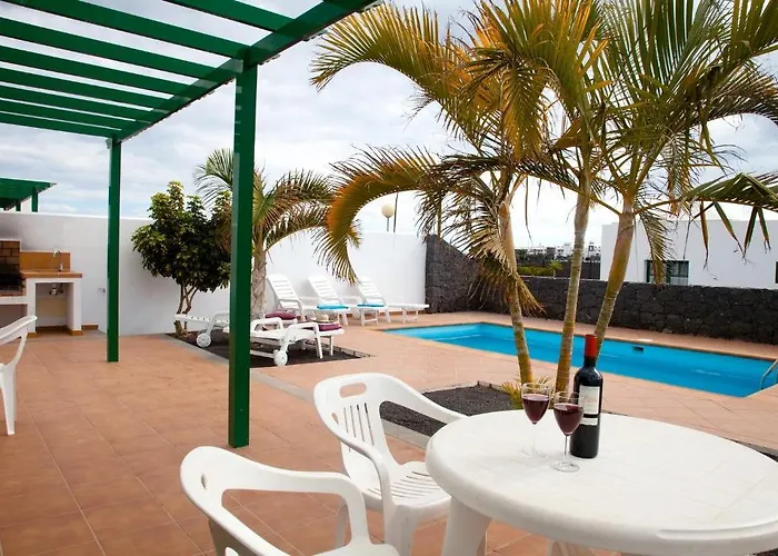 Willa Costa Papagayo